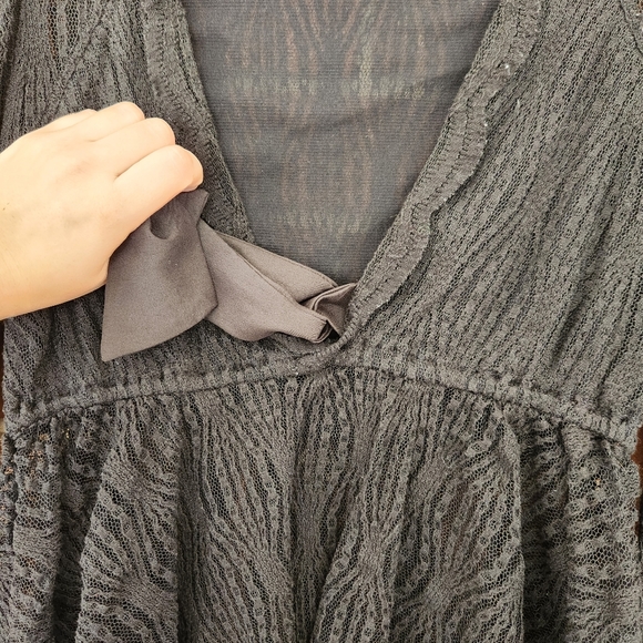 Free People Black Long Sleeve Flowy Low Cut Lace Top w/Bow - Picture 9 of 14